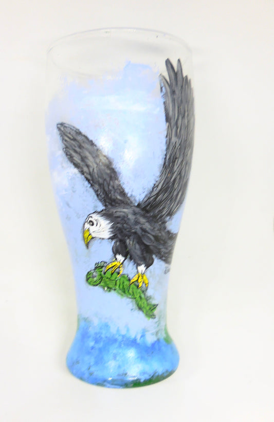 beer glass with bald eagle fishing design