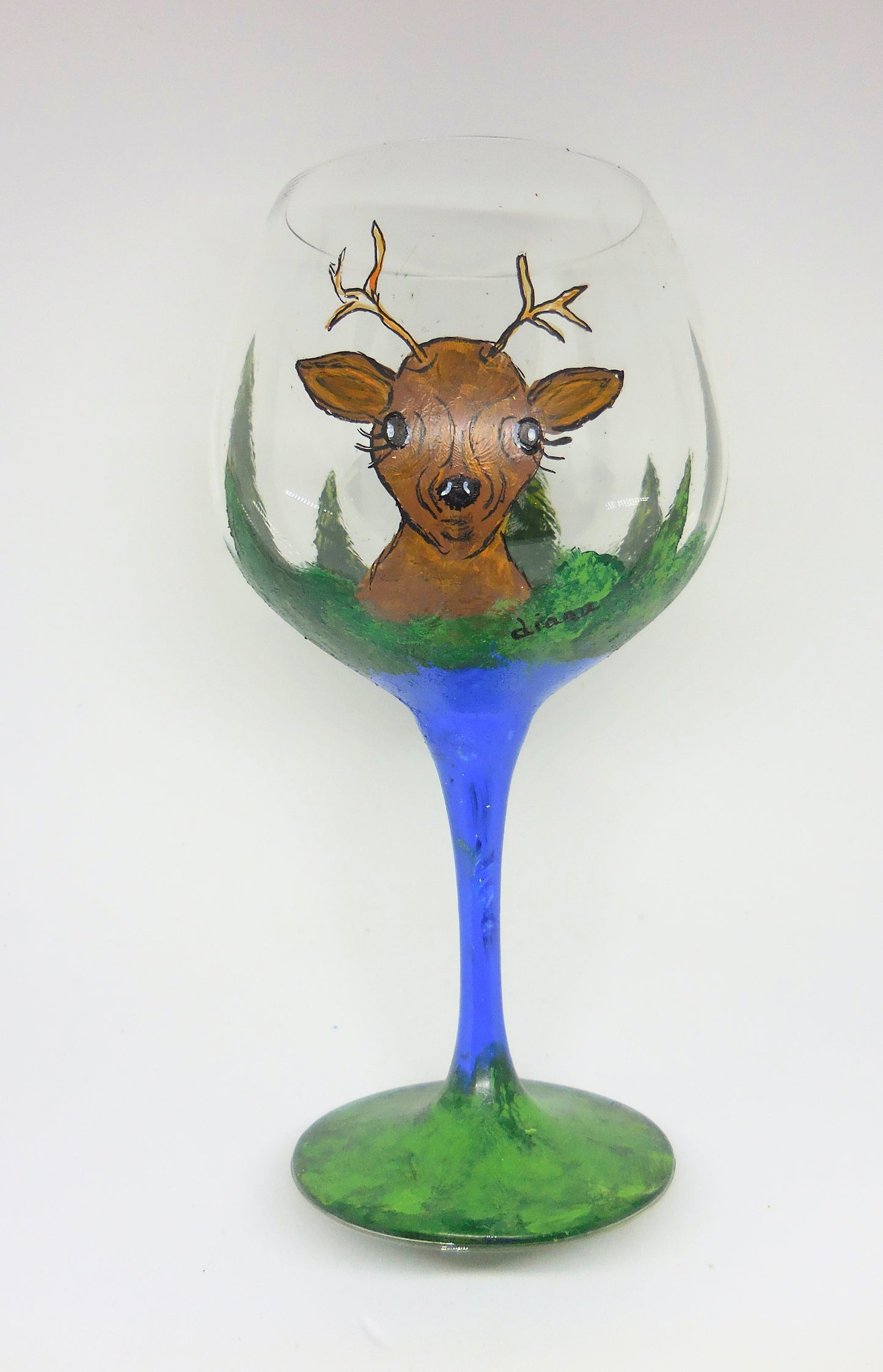 wine glass with deer design