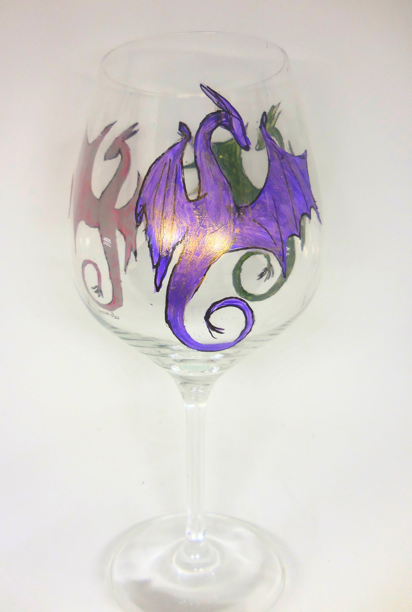 wine glass with three dragons