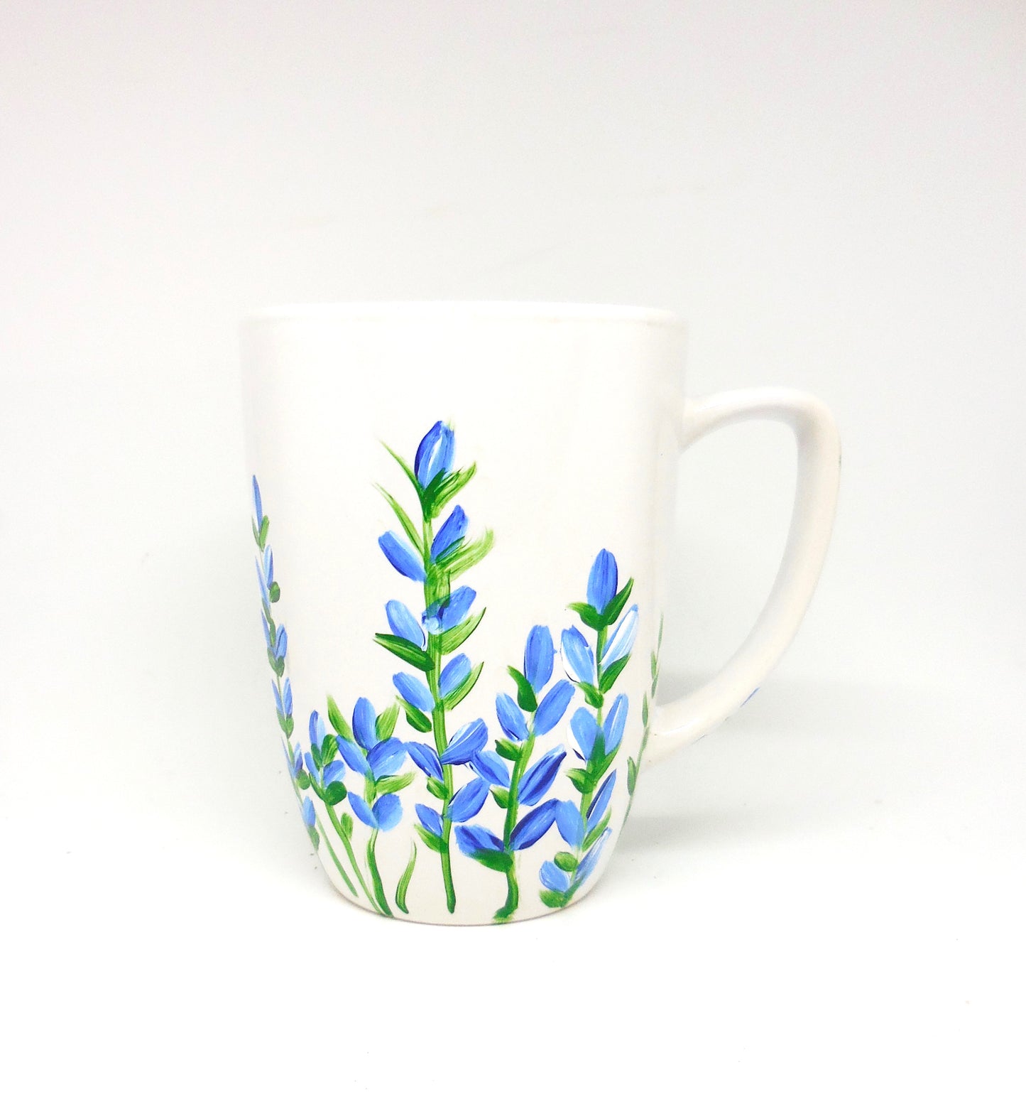 coffee mug with bluebonnets design